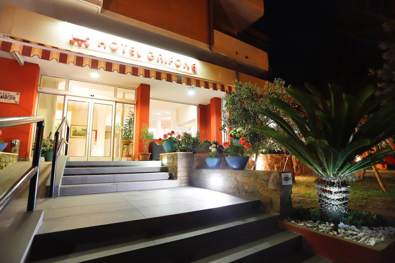 Hotel Grifone Principina a Mare Esterno foto