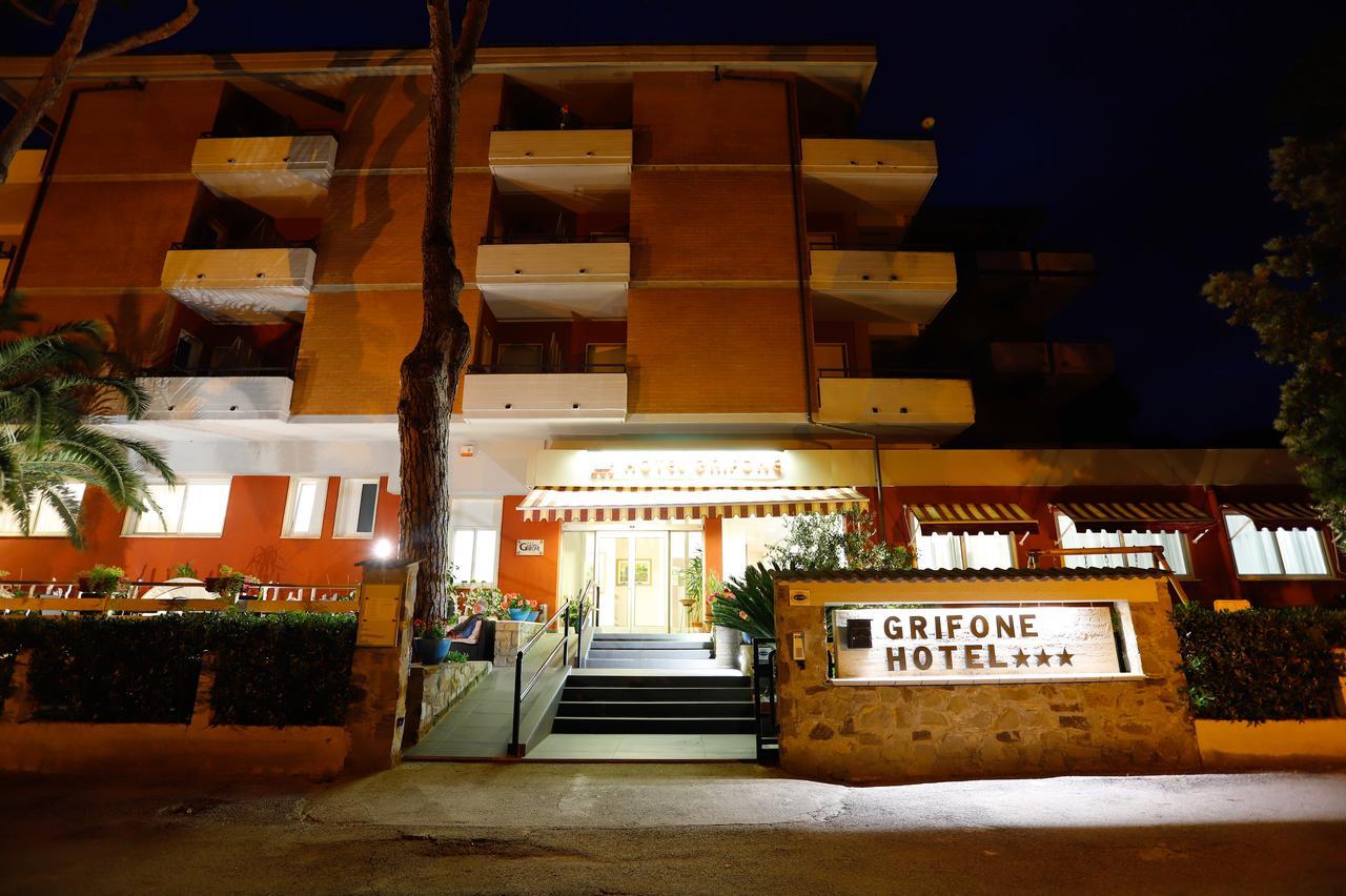 Hotel Grifone Principina a Mare Esterno foto