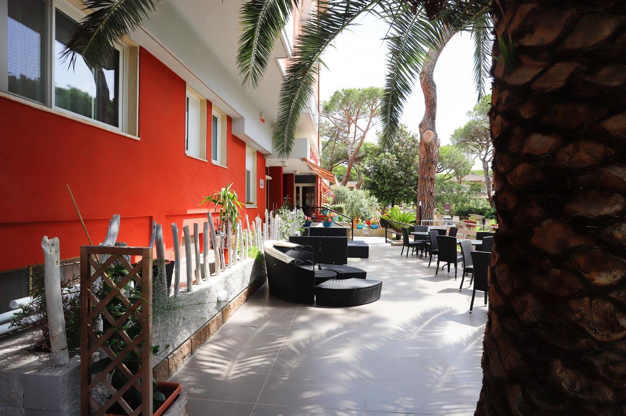Hotel Grifone Principina a Mare Esterno foto
